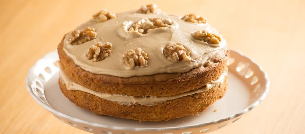 How to make a coffee and walnut cake